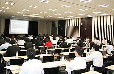 2011年3月期 第2四半期決算説明会 会場風景